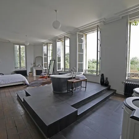 Chateau Rambaud Villa *